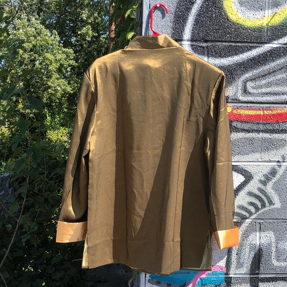 Orient styled button down - Picture 6 of 7